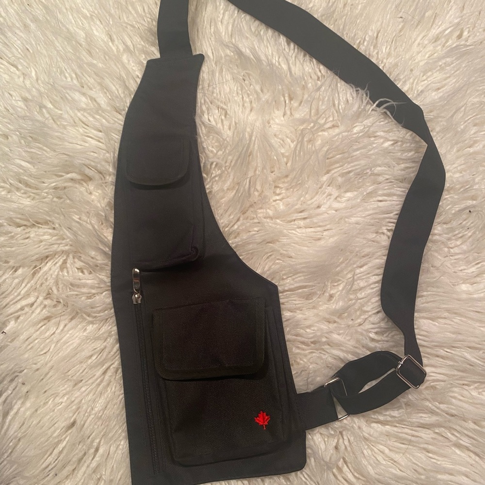 Crossover black bag